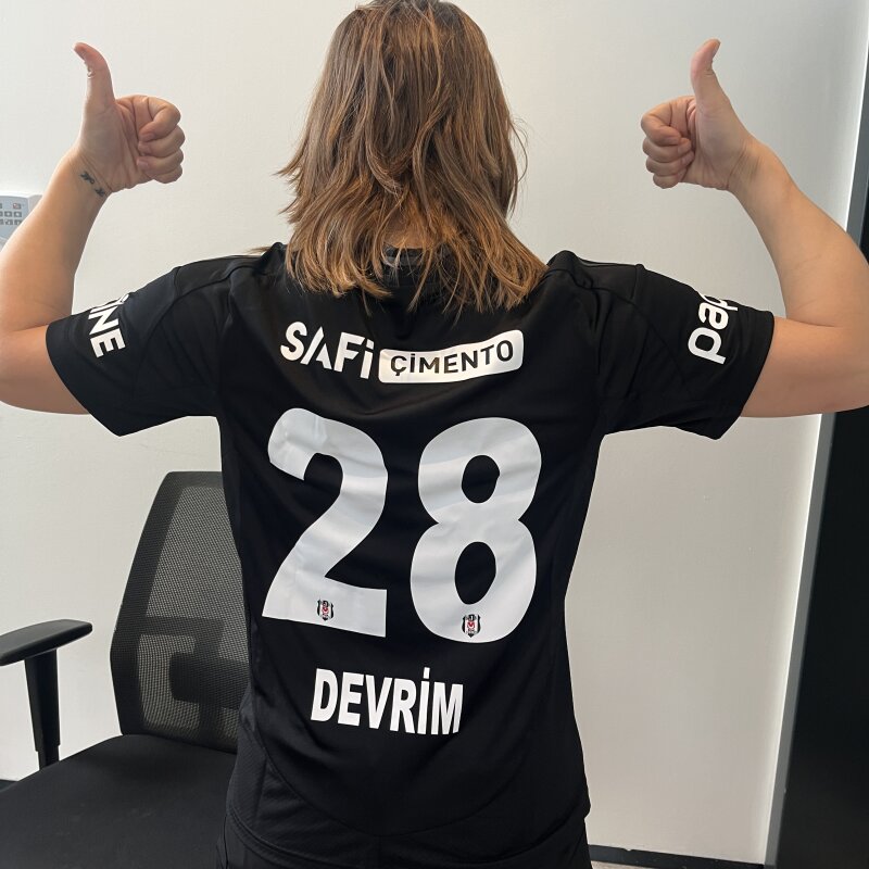 Devrim Ay